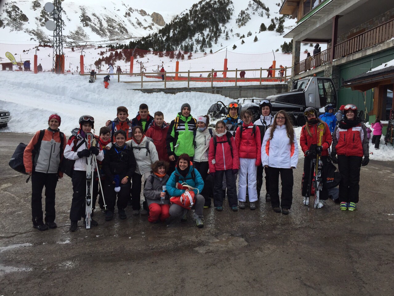 Una vintena de participants a l’Esquiada Jove del Ripollès
