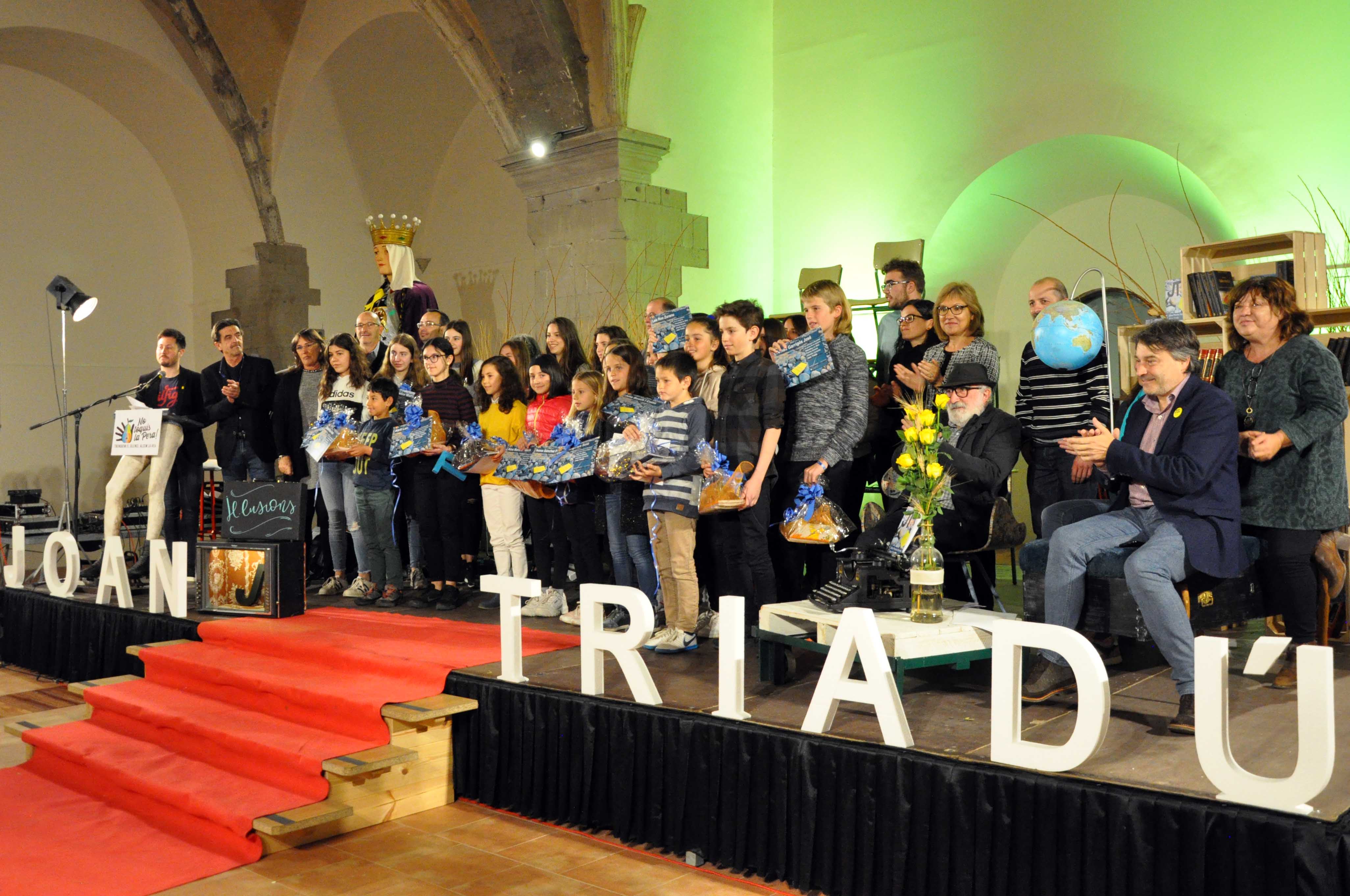 Èxit de participació a la Gala literària del Ripollès, en què s’han lliurat els 28ns premis Joan Triadú