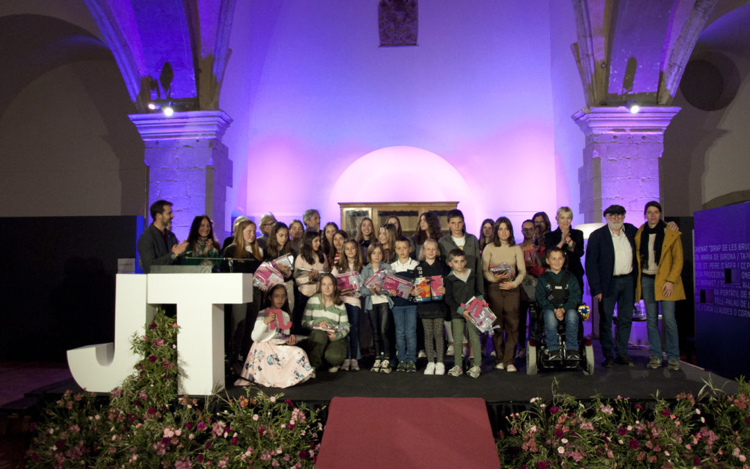 Èxit de participació a la Gala literària del Ripollès, en què s’han lliurat els 32ns premis Joan Triadú